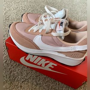 Women’s Nike Waffle Debut in Pink Oxford